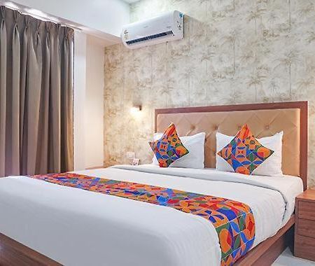 Hotel Dhd Deluxe - New Delhi Railway Station Exterior photo