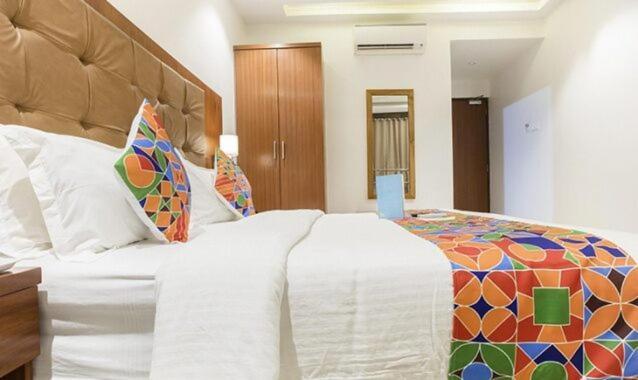 Hotel Dhd Deluxe - New Delhi Railway Station Exterior photo